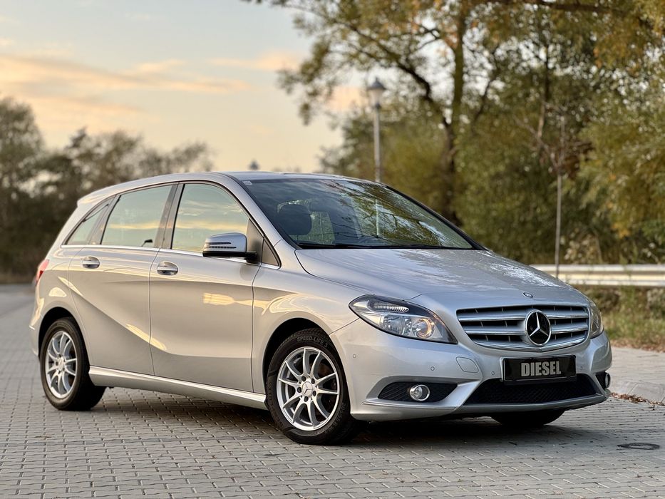 Mercedes B-Classe 1.5 diesel 110cp - 6 viteze Manual 2014 - Impecabil