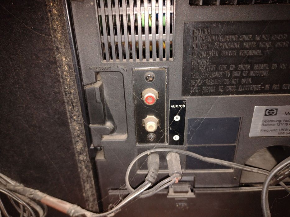 Radio Casetofon Surround cu Boxe din Lemn (Anii '70-'80) vechi/vintage