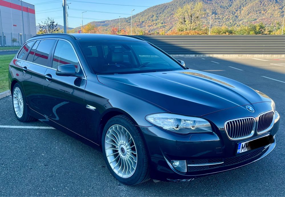 BMW Seria 5 520d F11 2012