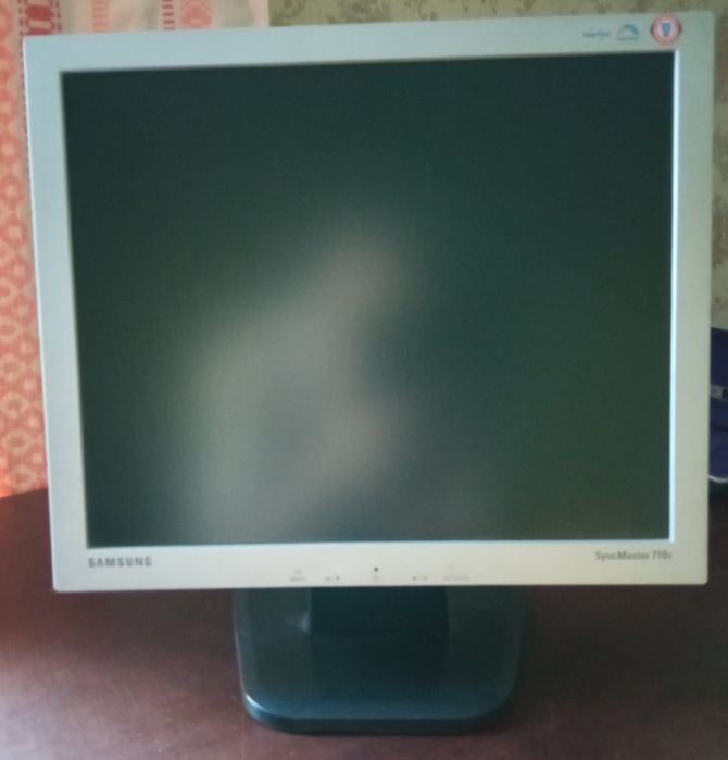 Монитор Samsung Sincmaster