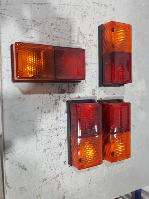 Lampi spate tractor, universale