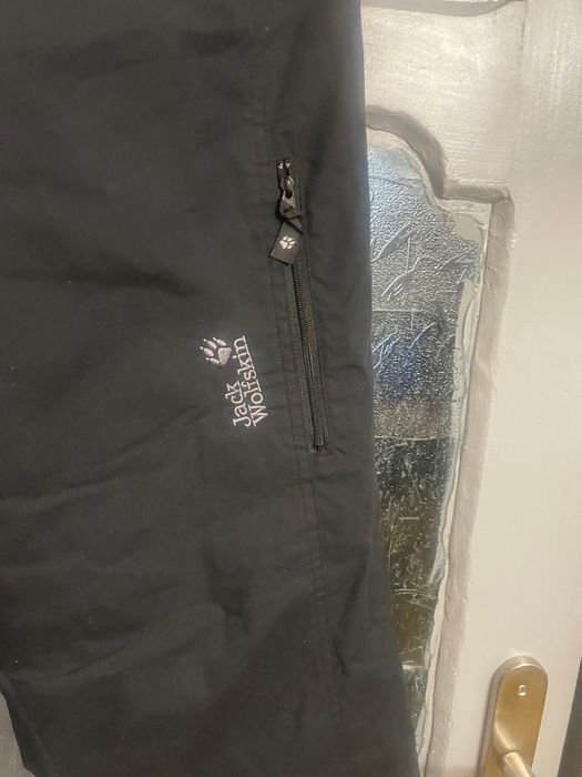 Pantaloni  drumetii dama Jack wolfskin marimea 40