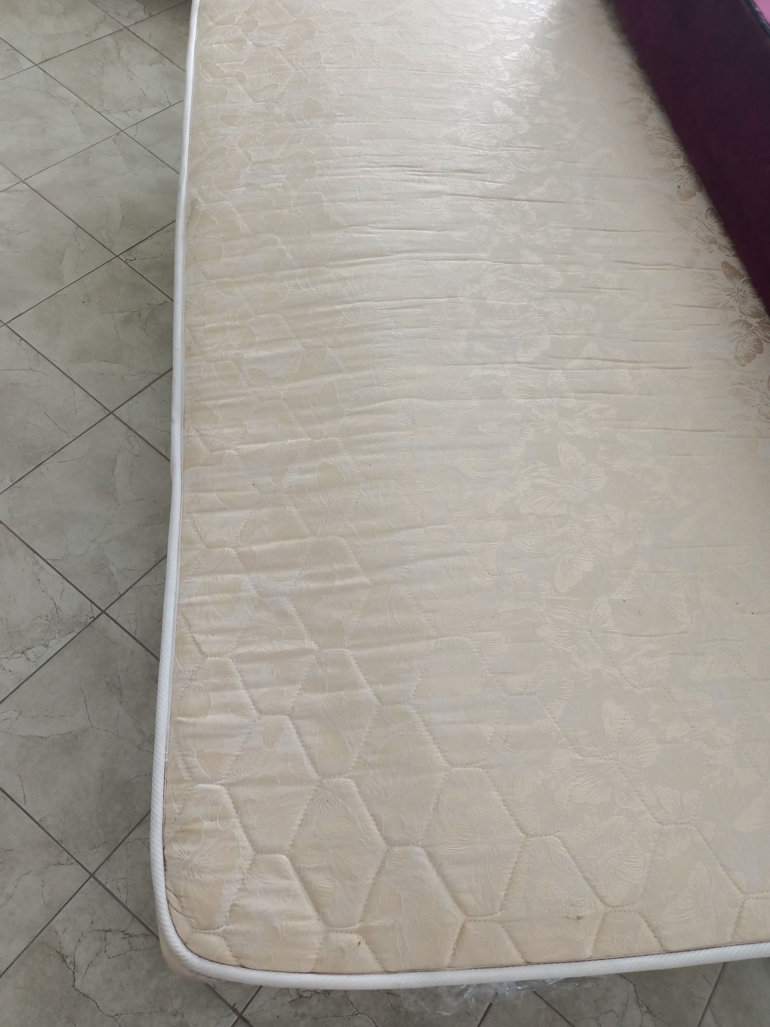 Продам матрасы  ,