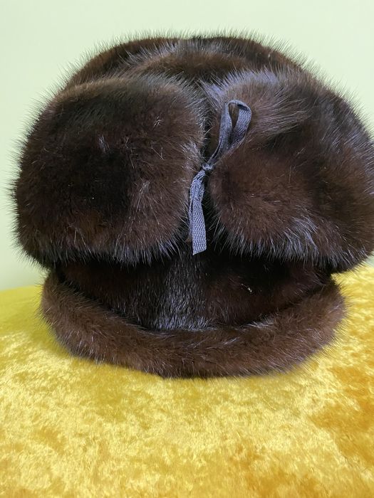 Бош кийим норка холати жуда яхши почти кийилмаган россиядан келтирилга