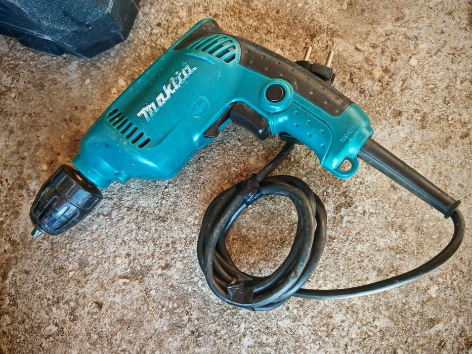 Бормашина макита