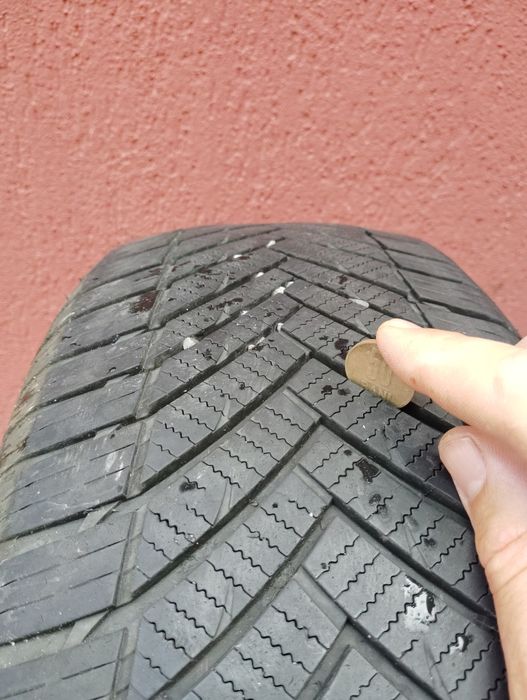 2 Anvelope all season 215/60 R16