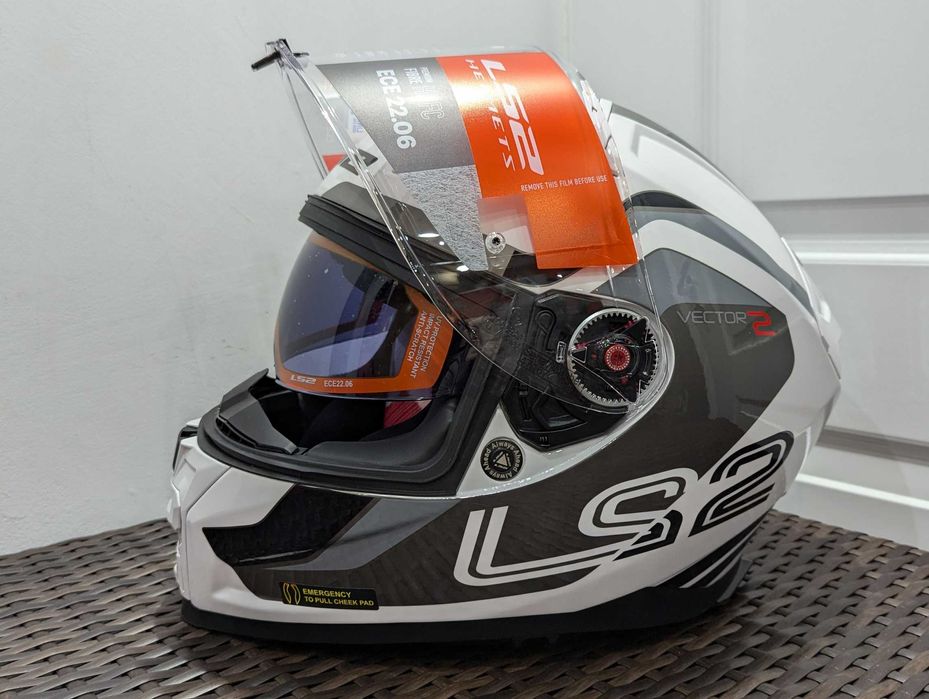 Casca moto LS2 Vector 2 II, marime XL - ochelari de soare