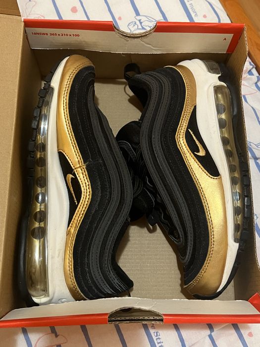 vând Nike Airmax 97 Black/Metallic Gold