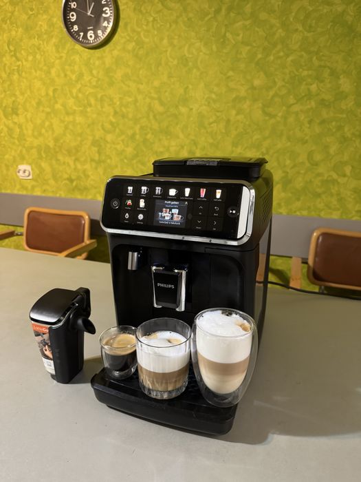 Aparat de cafea boabe /expresor automat Philips Latte Go 5500