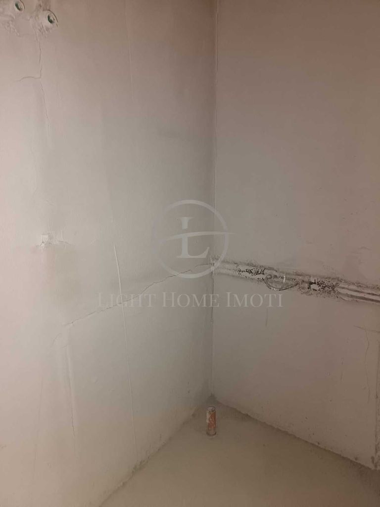 Продава се Двустаен апартамент в Пловдив, Остромила - 67 кв.м за 1475 €/кв.м - Снимка #5
