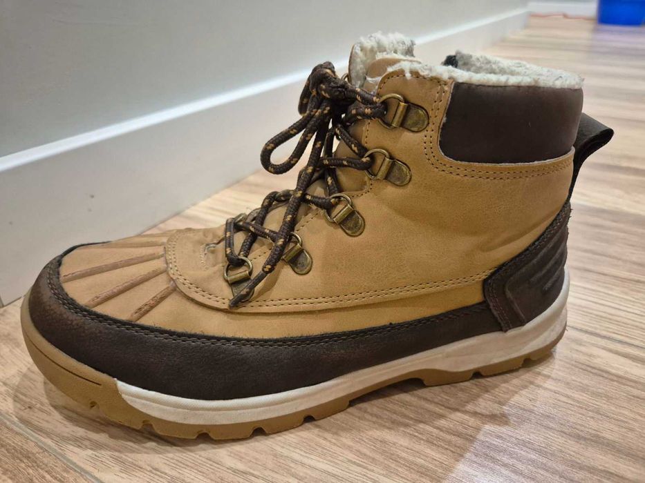 Зимни топли обувки. Номер 39