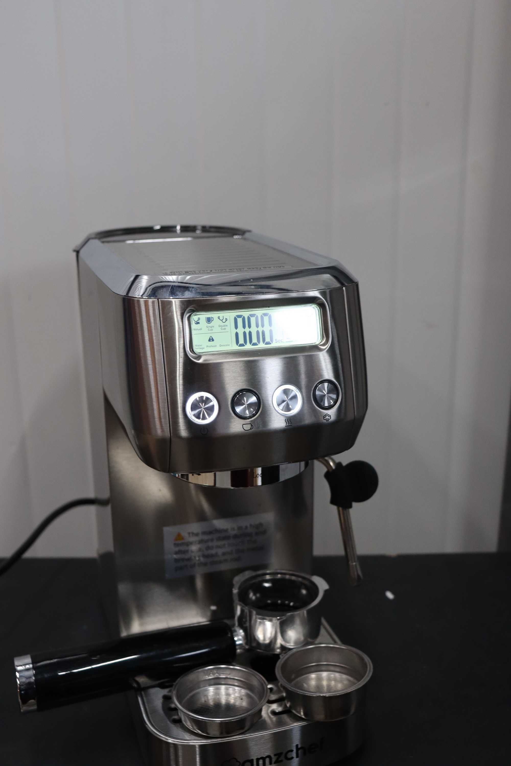 Кафемашини AMZCHEF 20Bar,LCD панел и пенообразувател, с лек ДЕФЕКТ