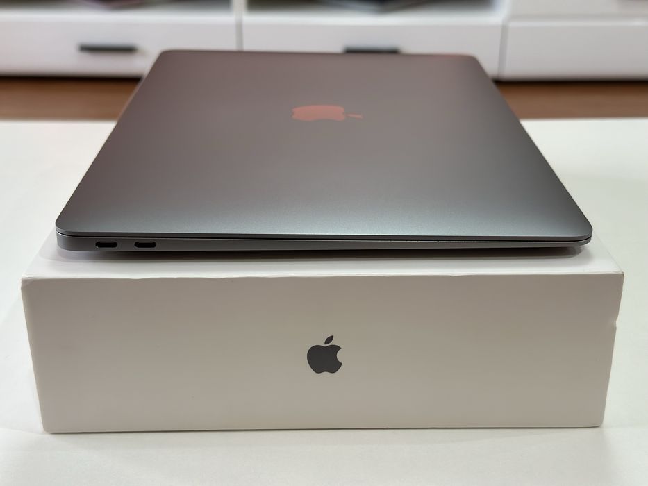 Laptop Apple MacBook Air M1 Space Gray / 256GB / 8GB