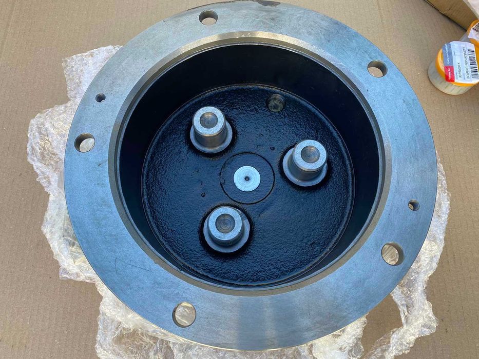 Капак редуктор и зъбни колела за JCB/Hidromek