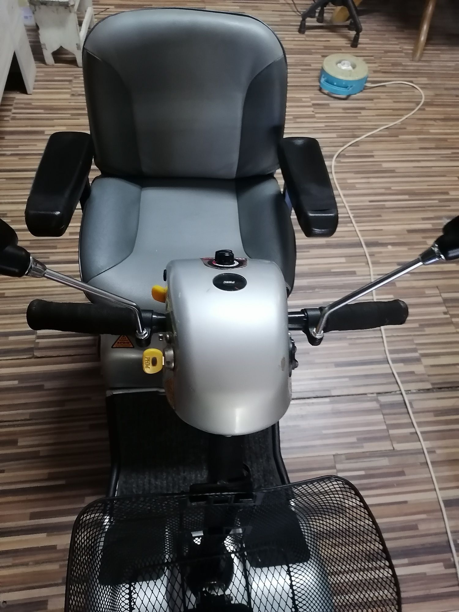 Electric Mobility scooter FE 388 EM acumulatori noi