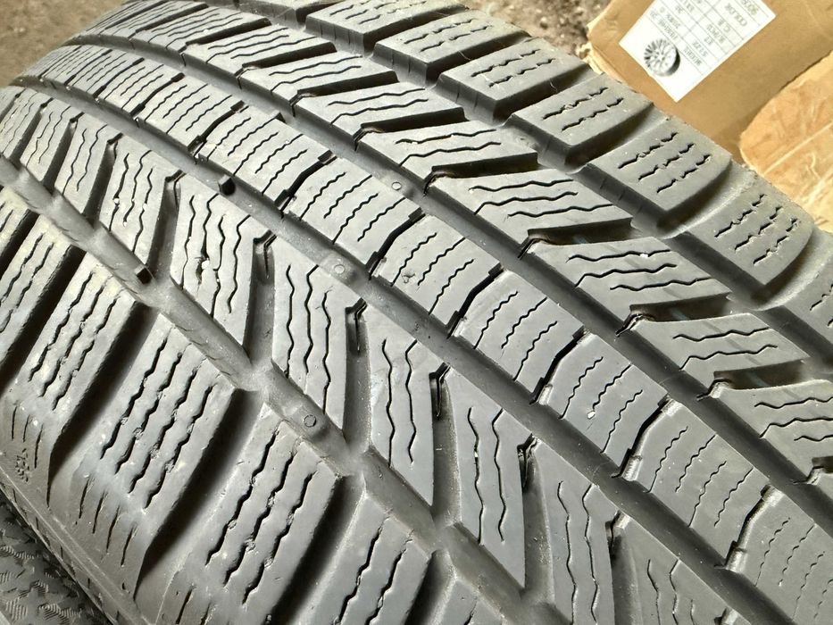 2x Anvelope Iarna 215/55 R17 - Continental Winter Contact TS870P