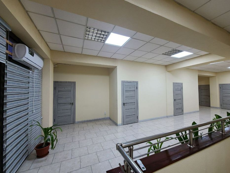 Аренда здание 3 этажа 1500м² Олд  сити. Хаст Имам