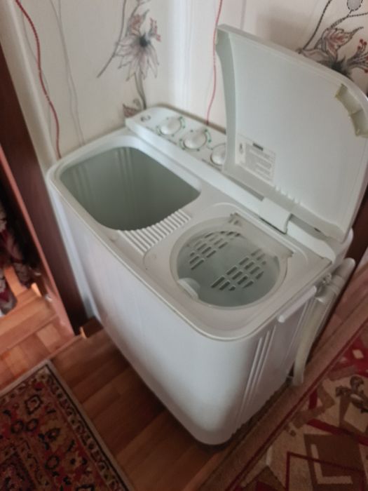 Продам стиралку полуавтомат