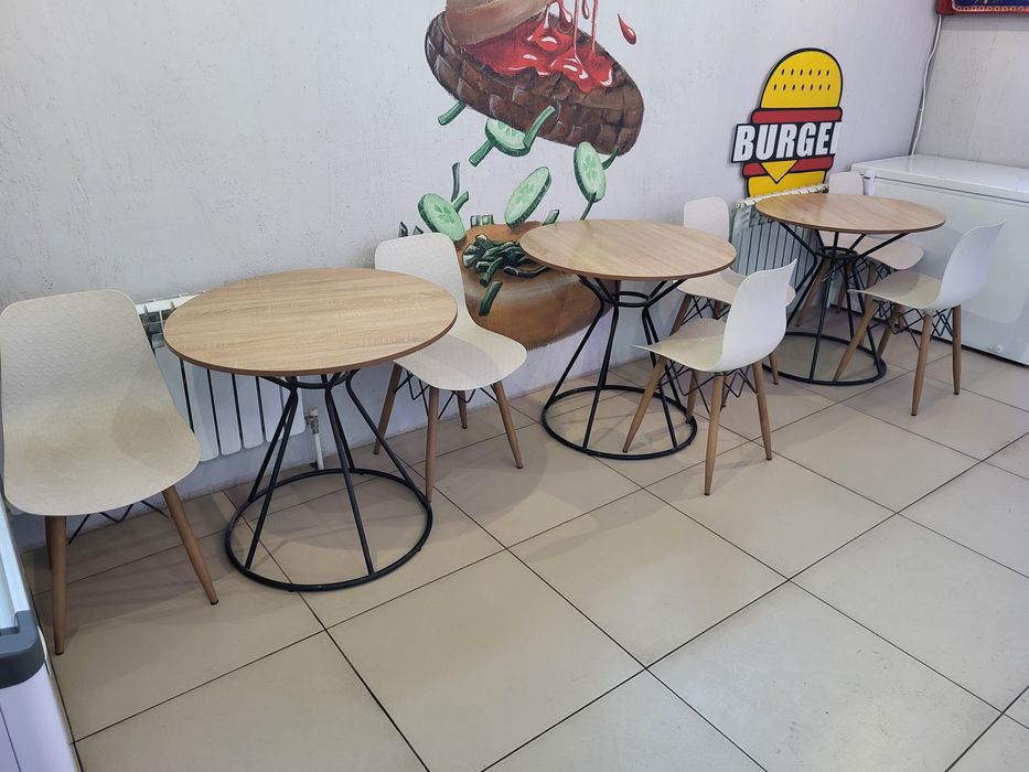 Продам б/у столы