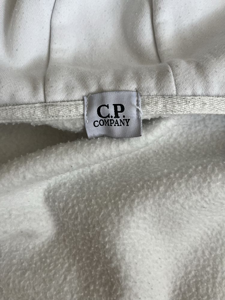 Бял CP company суичър