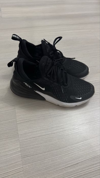 Nike Air Max 270
