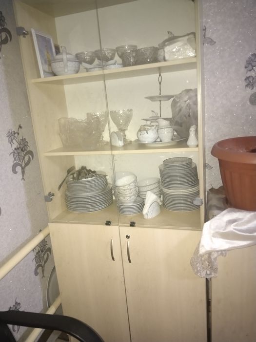 Продается мебель бу шифонер, комод, шкаф, прихожка