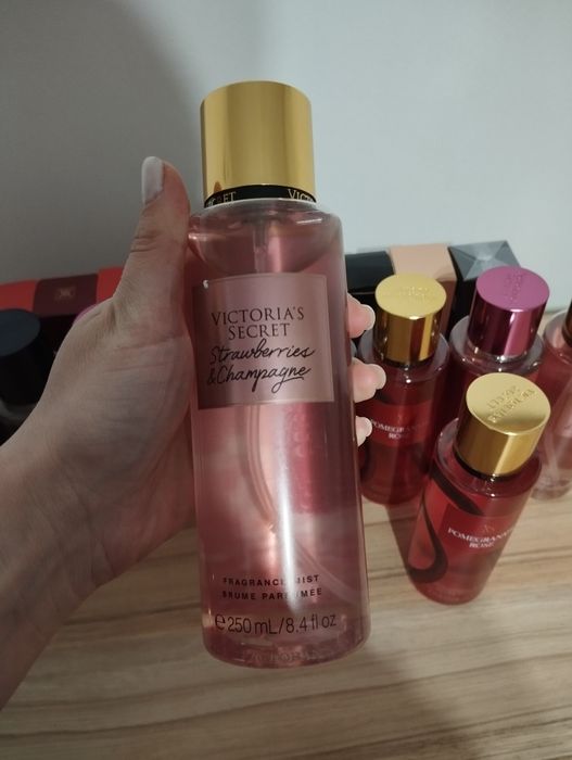 Дамски спрейове за тяло Victoria's  Secret