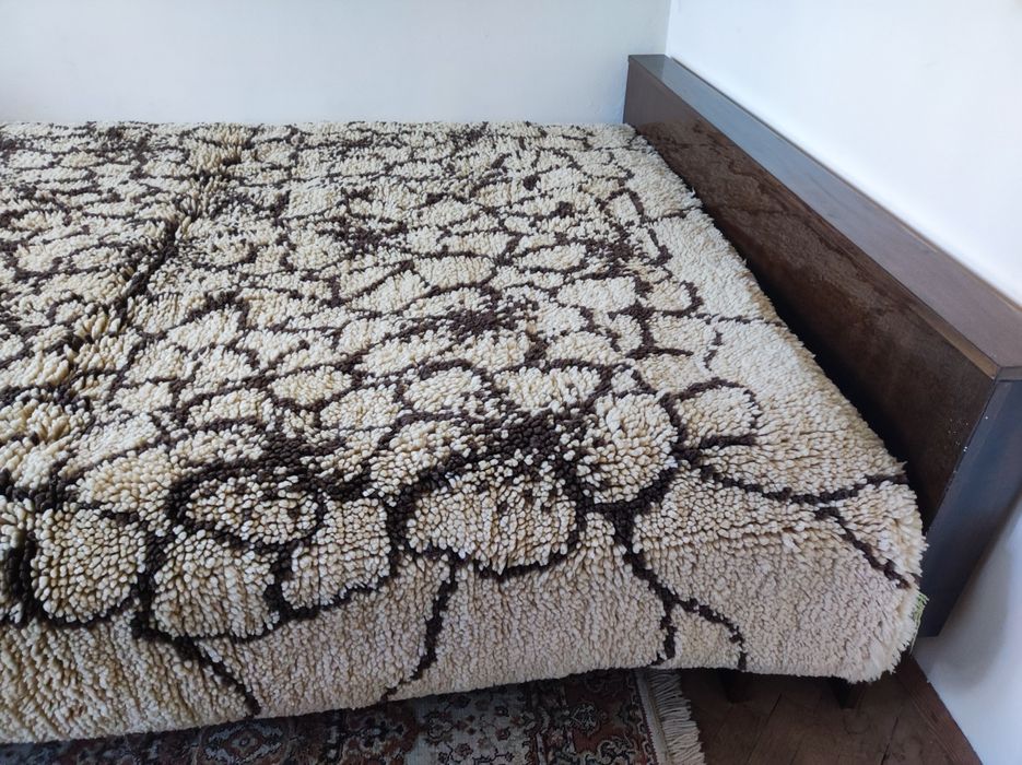 Обзавеждане за спалня-гардероб, легло, ракла