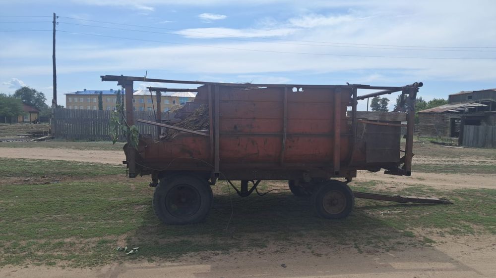 Продам прицеп тракторный ашамай сеновозка.