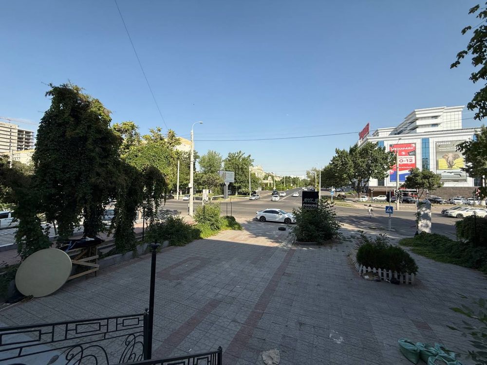 Продается нежилое помещение с арендатором Чиланзар Атлас