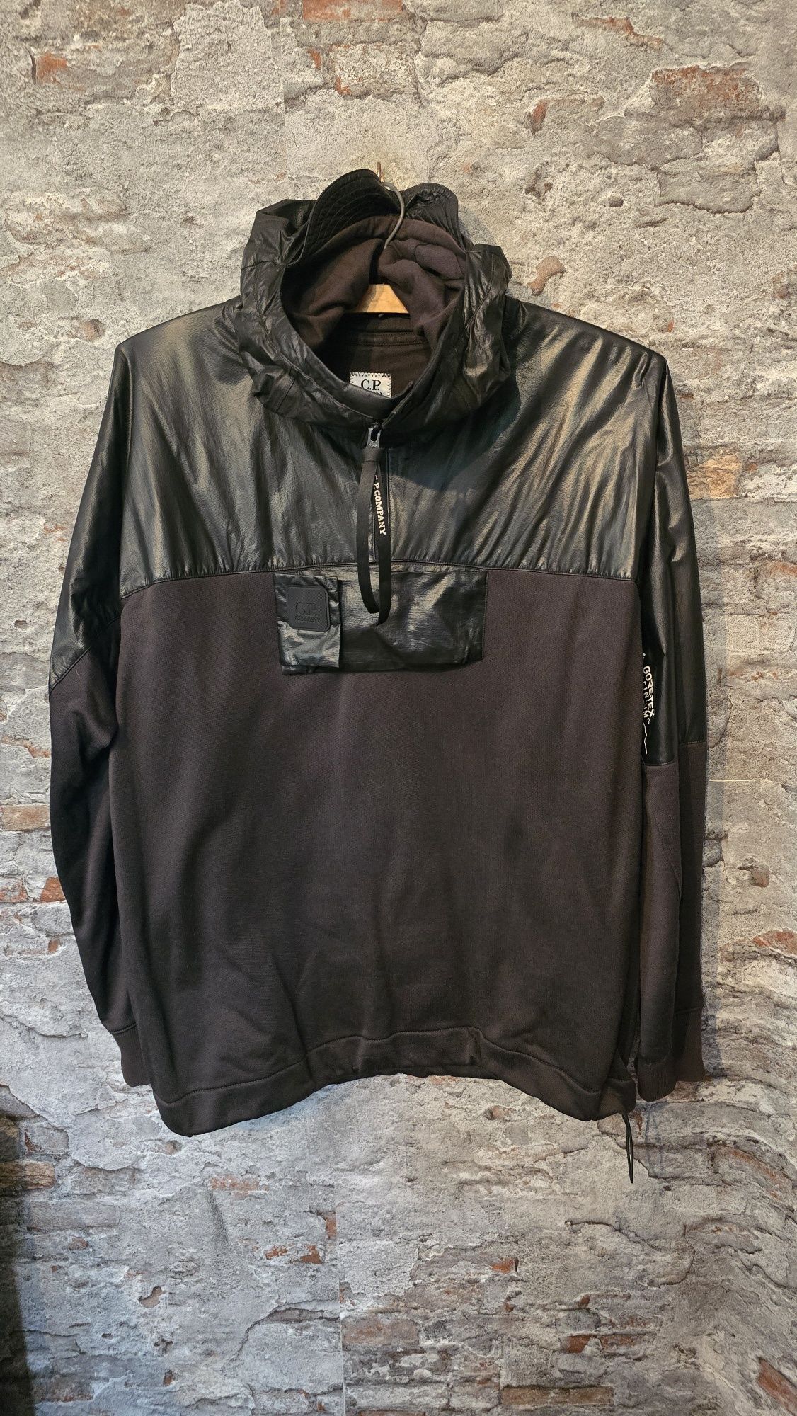 Уникално яке  C.p company Gore-tex!