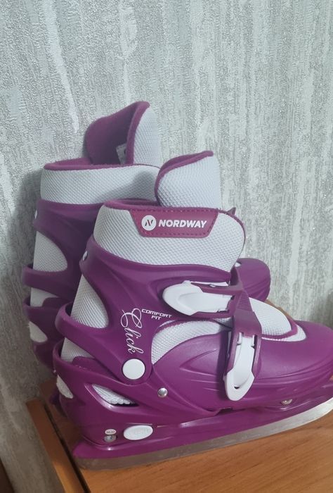 Коньки детские в хорошем состоянии.