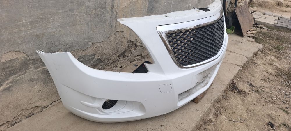 Продам бампер б.у