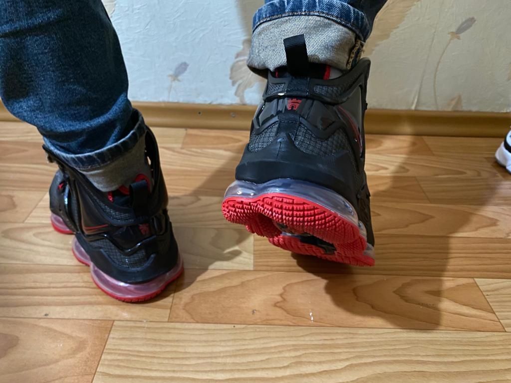 Мужские кроссовки Nike Jordan LeBron