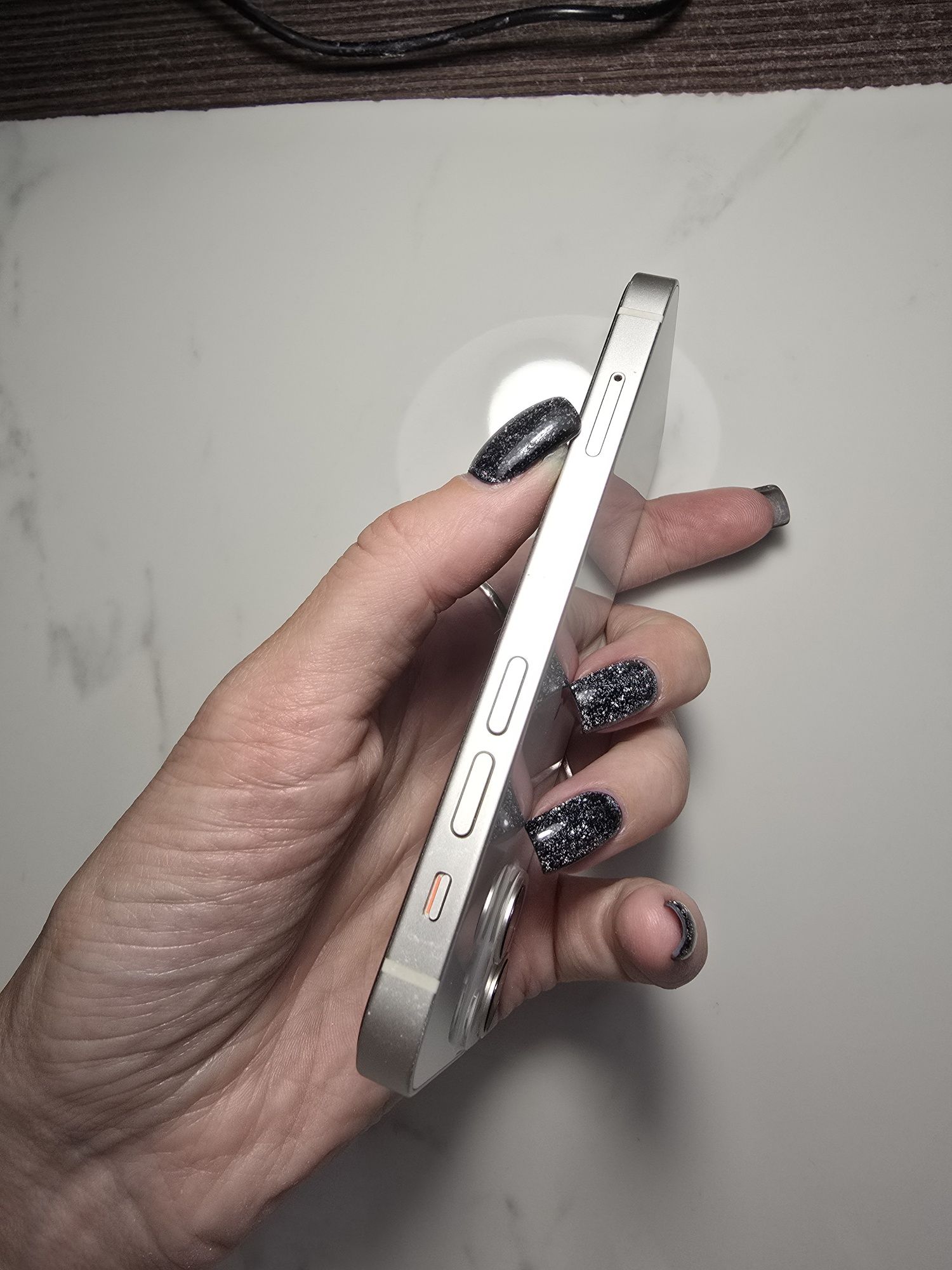 Продаю IPhone 13 MINI