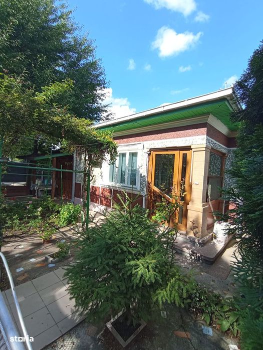 Exclusivitate Casa spatioasa Nicolina-Prima Statie ! 250mp