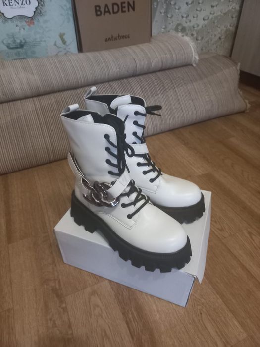 Ботинки осень-весна на 39 размер