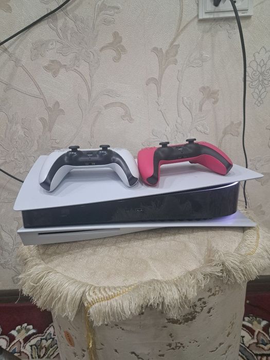 Playstation 5 +2 pulti