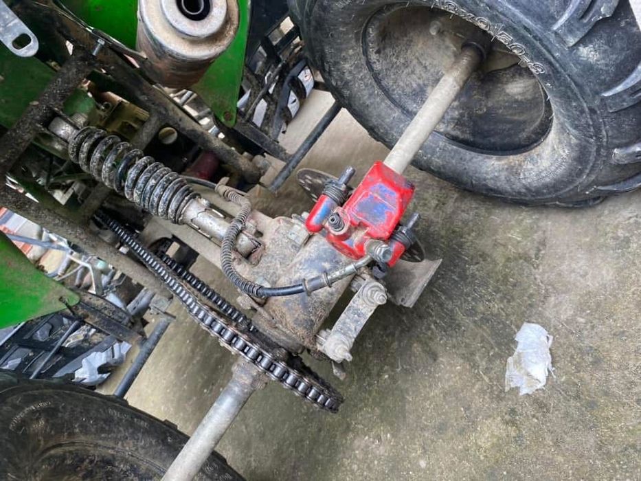 Vând atv 125 în 4 t