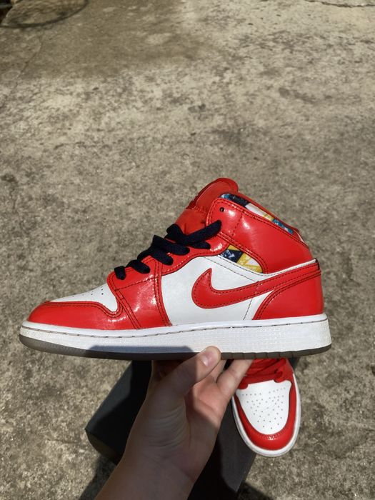 Air Jordan 1 Mid SE Barcelona