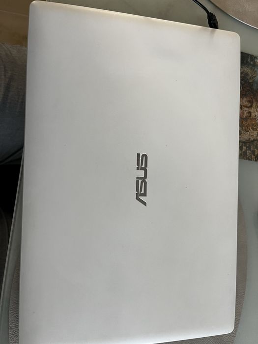 Лаптоп ASUS X553MA – 15.6”, 4GB RAM, 500GB HDD, напълно работещ