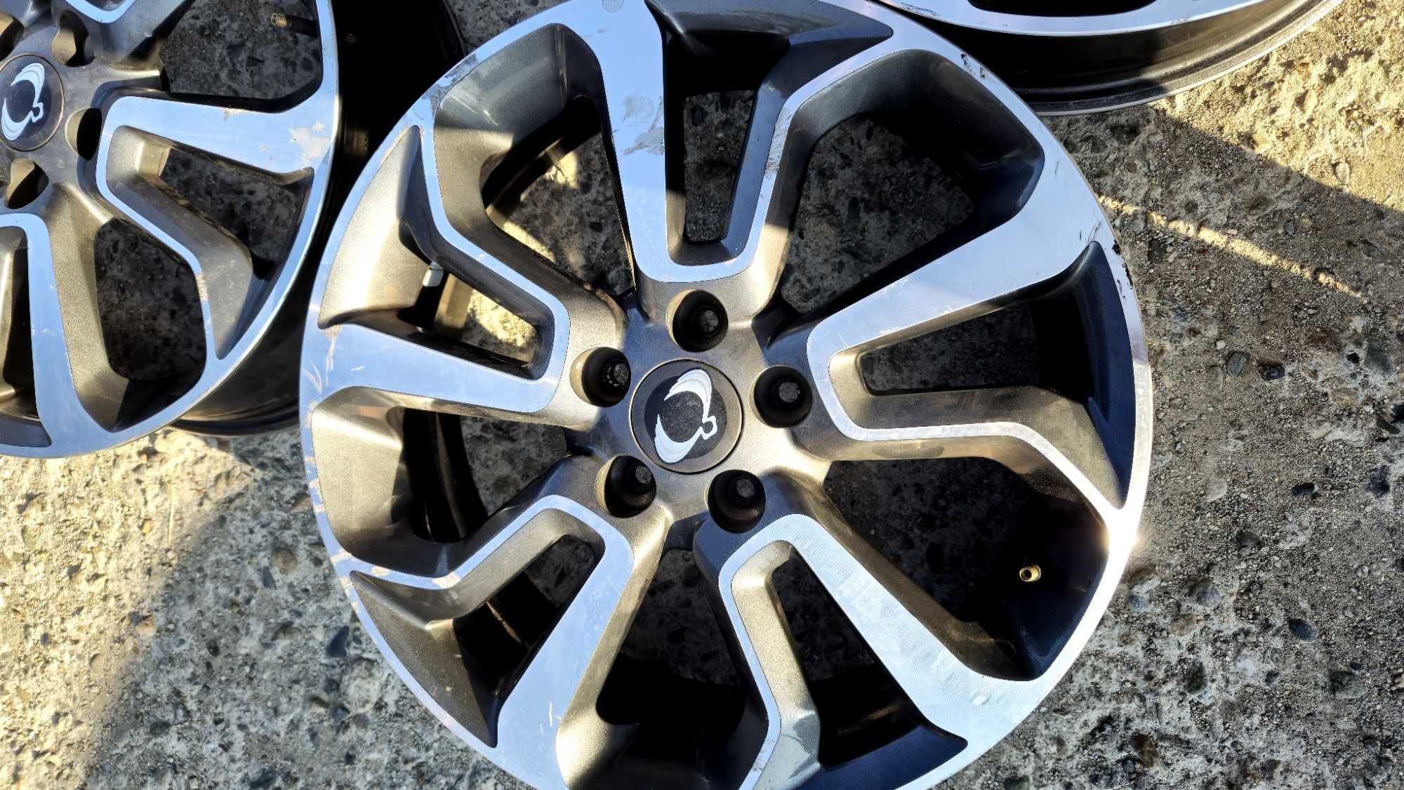 Джанти Ssangyong tivoli
