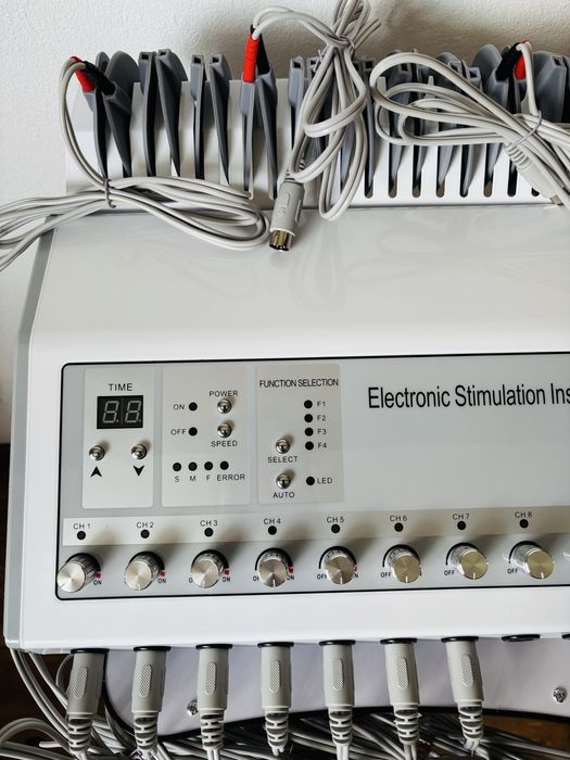 NOU! FACTURA GARANTIE! Electrostimulare Ems cu 24 paduri
