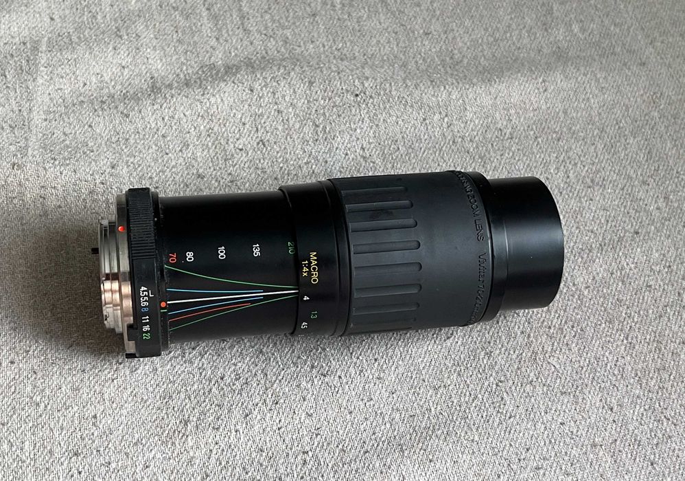 Obiectiv Vivitar 70-210mm f/4.5-5.6 MC Macro Zoom, montură Pentax K