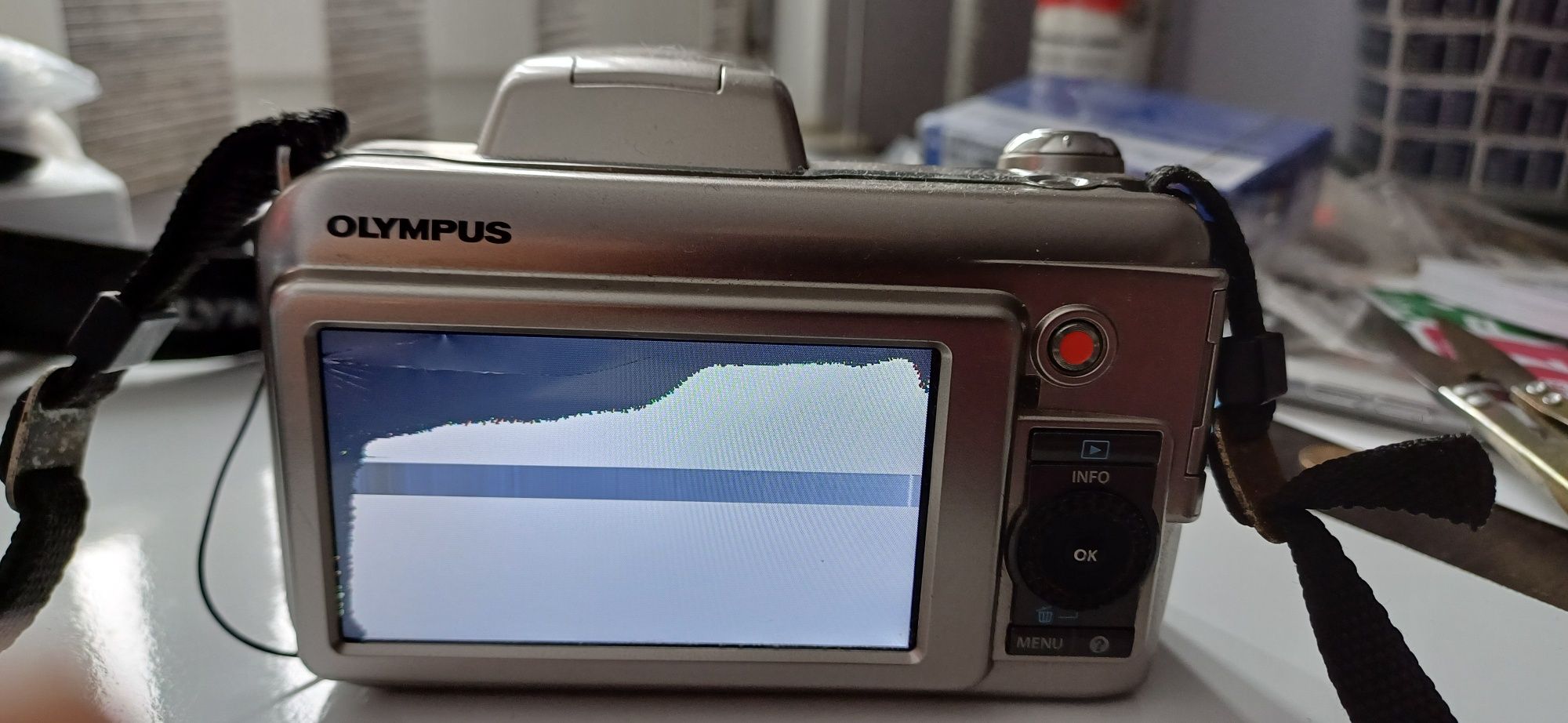 Фотоапарат Олимпус SP 800 UZ.