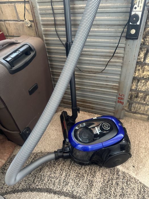 Продается пылесос Самсунг