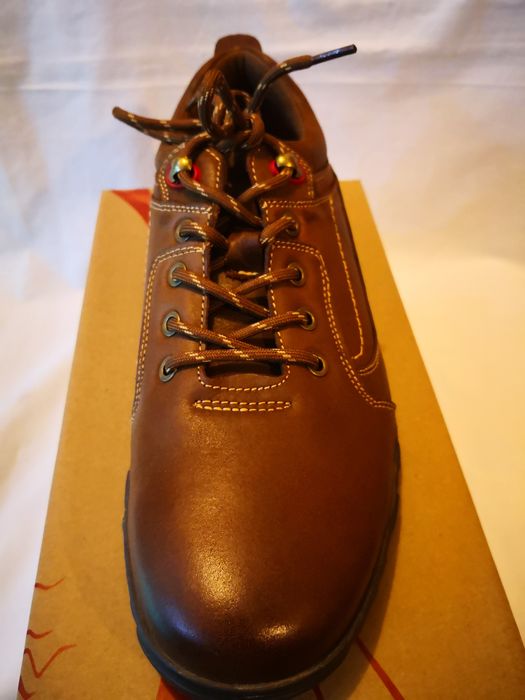 Pantofi piele lucioasă