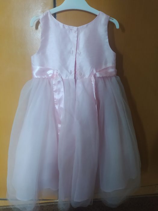 Нарядные платья на 4-5 лет