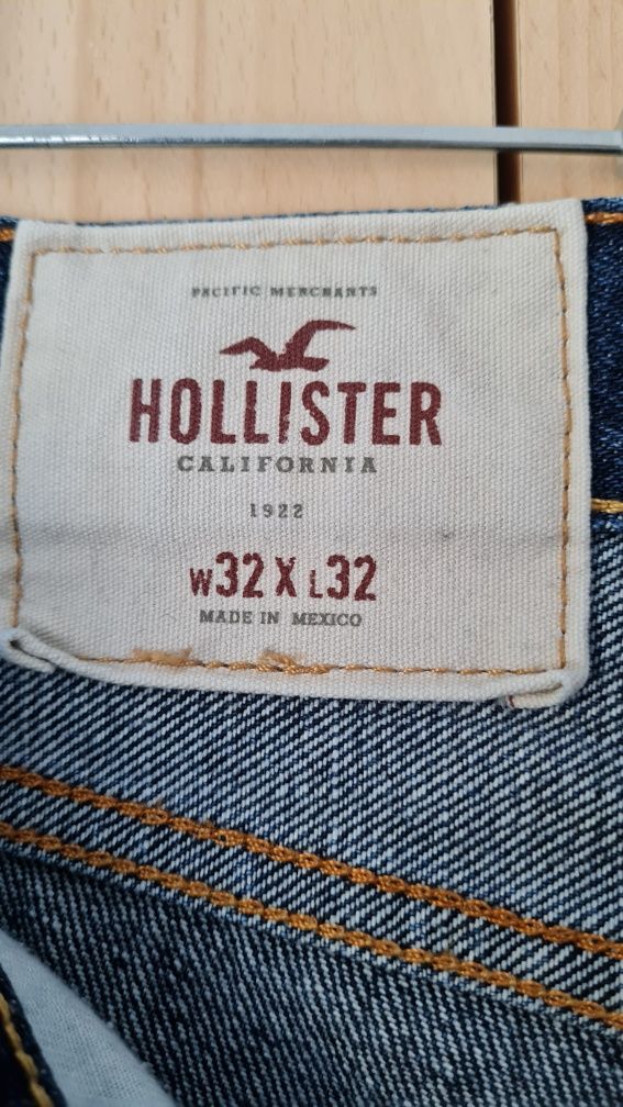 Джинсы мужские Hollister