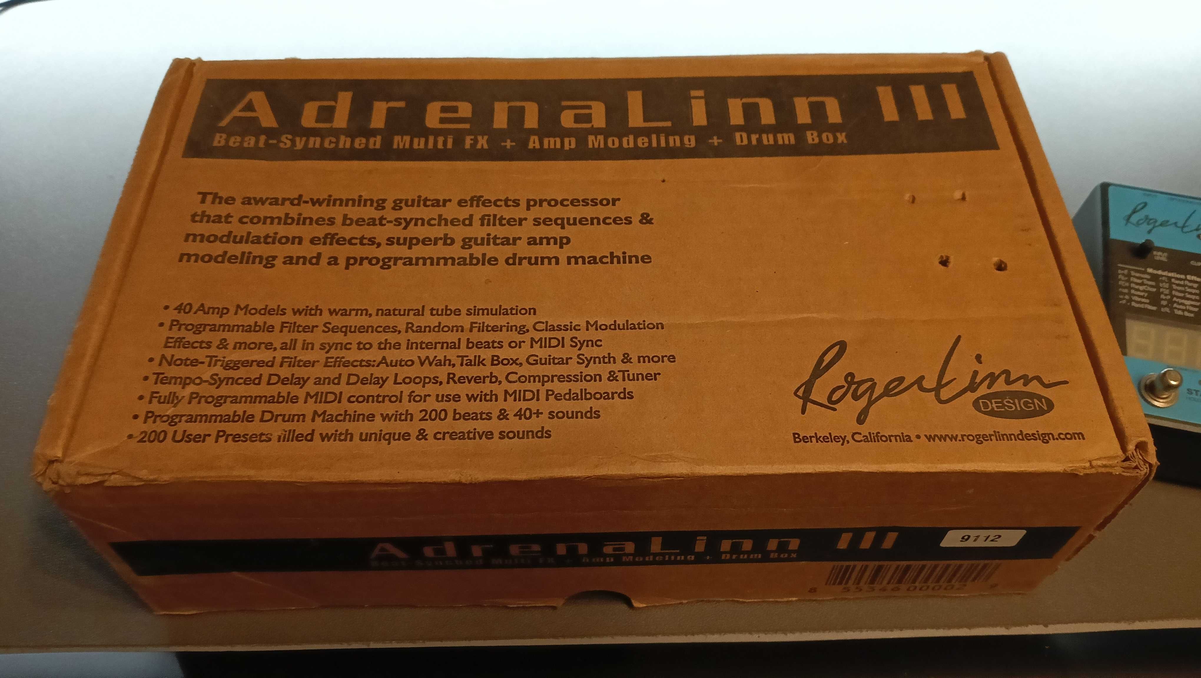 Procesor chitara Adrenalinn III - Beat-Synched Multi FX - Amp Modeling